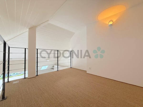 Charmant attique avec vue dégagée 5