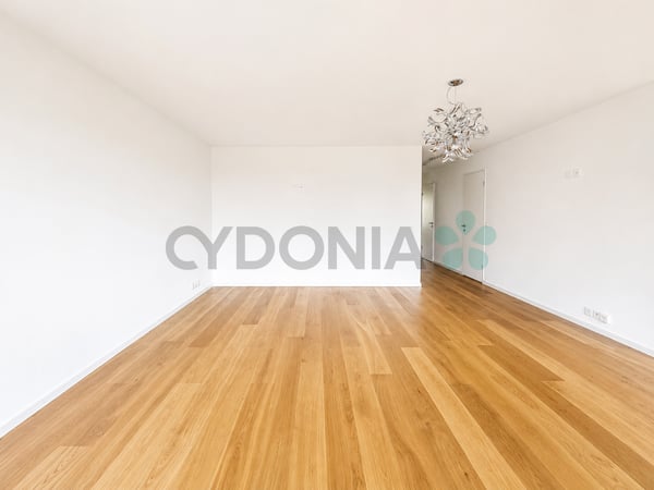 Superbe appartement traversant 5 pièces au coeur de Meyrin Village 2