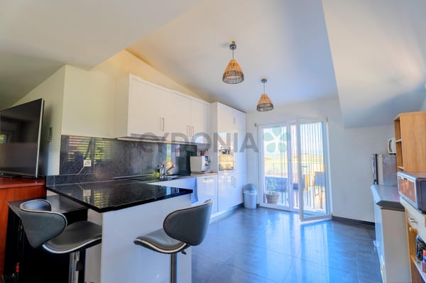 Duplex de 3.5 pièces avec terrasse à Penthaz 5