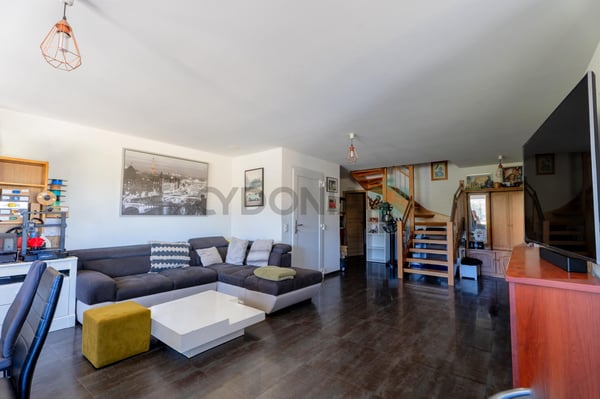 Duplex de 3.5 pièces avec terrasse à Penthaz 1