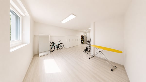 Exclusivité Belle maison mitoyenne de 135 m²,sur trois étages, en zone résidentielle d'Aire. 9