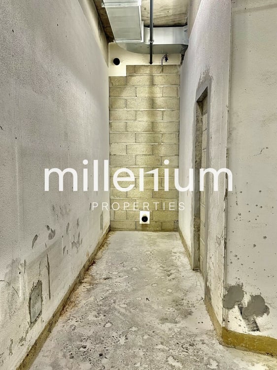 Arcade en ville avec emplacement exceptionnel 3