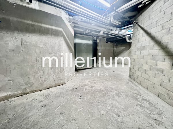 Arcade en ville avec emplacement exceptionnel 4