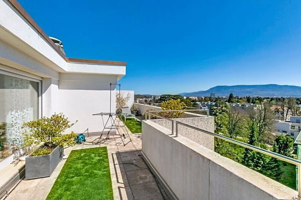 Duplex en attique avec vue panoramique exceptionnelle! 1