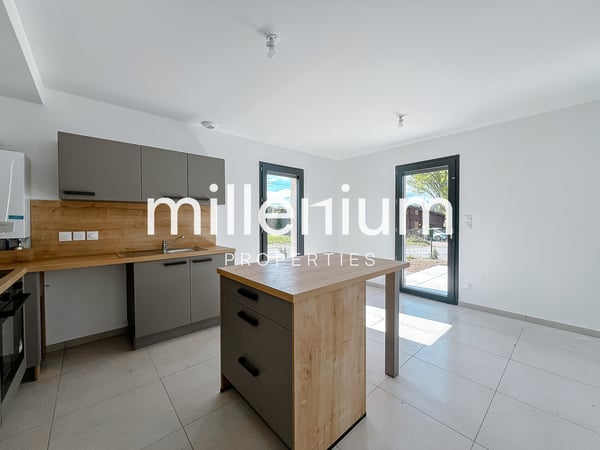 Villa neuve mitoyenne avec jardin (FRANCE) 7