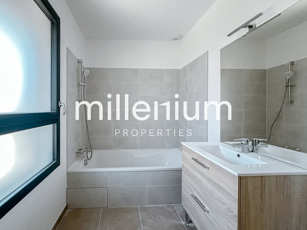 Villa neuve mitoyenne avec jardin (FRANCE) 12