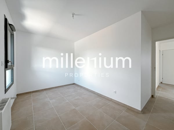 Villa neuve mitoyenne avec jardin (FRANCE) 8