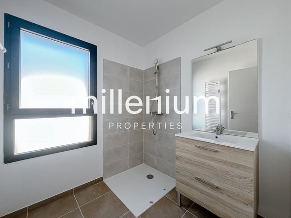 Villa neuve mitoyenne avec jardin 13