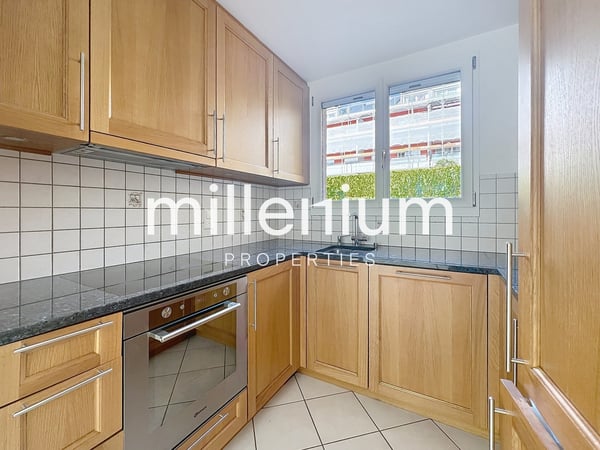 Maison familiale avec jardin à Bellevue 4