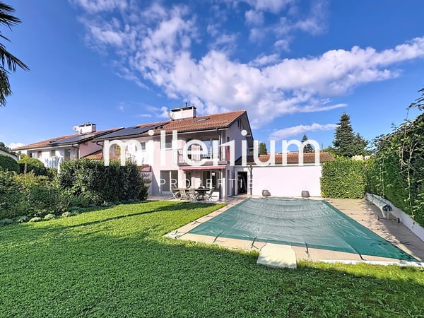 Villa mitoyenne avec piscine au coeur de Plan-les-Ouates 1