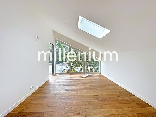 Villa mitoyenne moderne avec studio indépendant 2