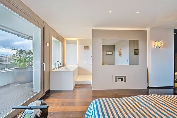 Duplex en attique avec vue panoramique exceptionnelle! 3