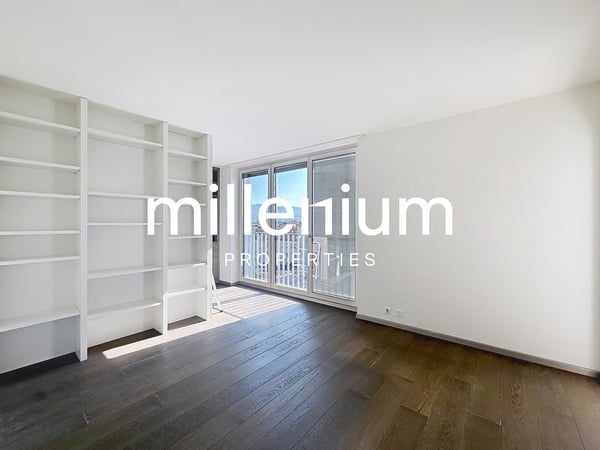 Appartement en attique proche des organisations internationales 9