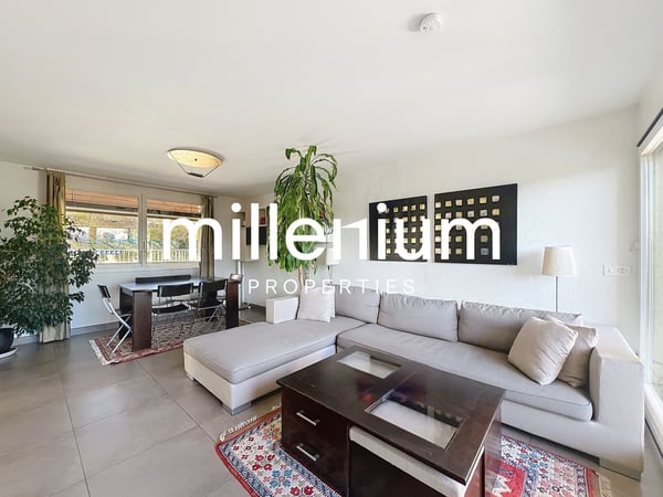 Bel appartement avec jardin et vue panoramique 3