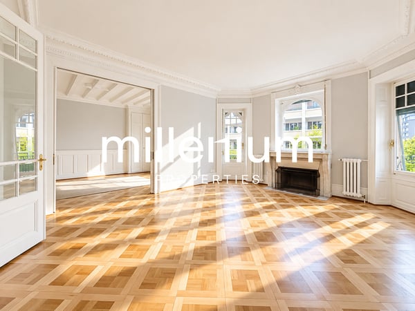 Appartement de prestige de 5P proche Eglise Russe 3