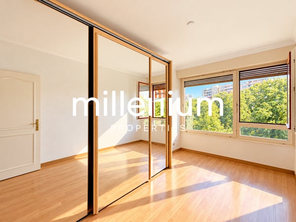 Bel appartement face au Parc des Eaux-Vives 11