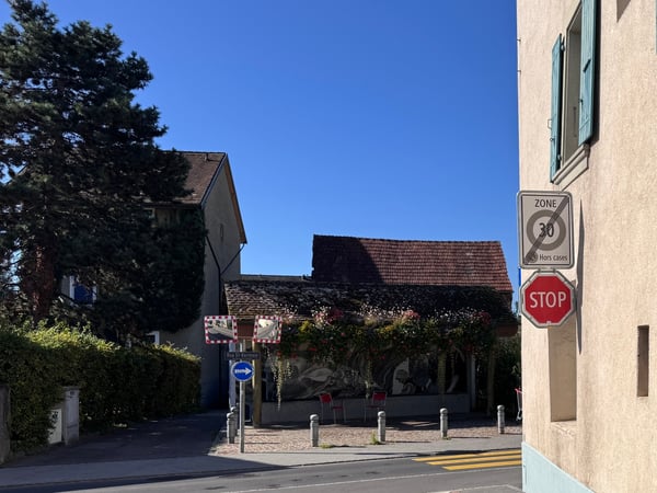 Immeuble d'habitation avec un local commercial au coeur de Bussigny 7