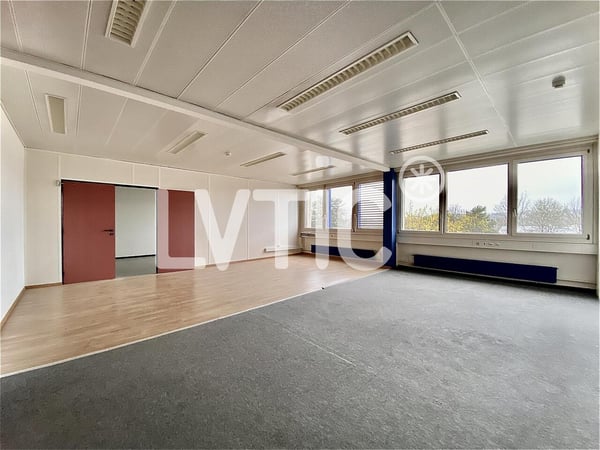 Bureaux, locaux de 260 m2 à louer à Ecublens 1