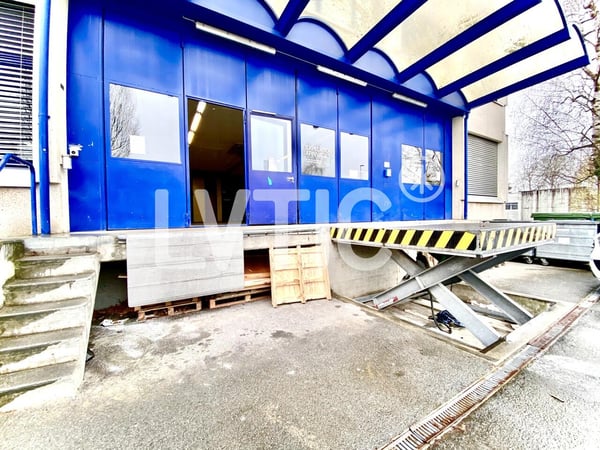 Bureaux, locaux de 260 m2 à louer à Ecublens 4