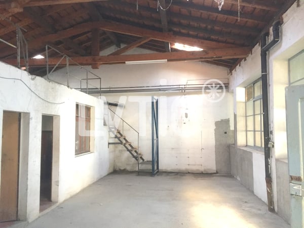 Bâtiment artisanal sur parcelle de 1805 m2 à vendre à Martigny 9