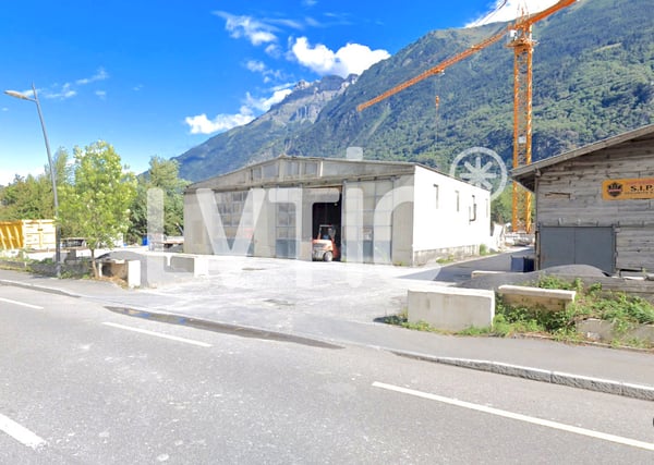Dépôt de 430 m2 à louer à Vernayaz 1