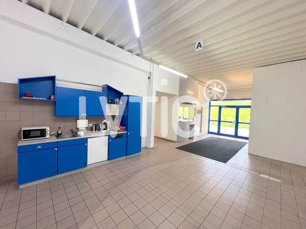 Halle industrielle, bureaux de 970 m2 à louer à Yverdon - Treycovagnes 8