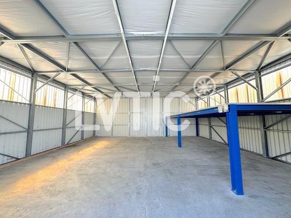 Ateliers, dépôts, bureaux de 2210 m2 divisibles à louer à Moudon 5