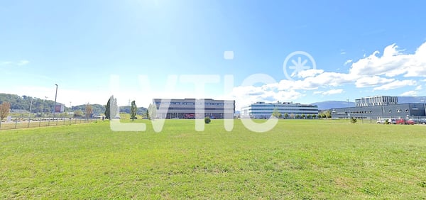 Terrain industriel de 10'650 m2 à vendre à Yverdon-les-Bains 1