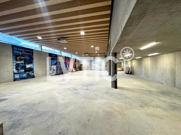 Atelier, dépôt, showroom de 600 m2 à louer à Martigny 3