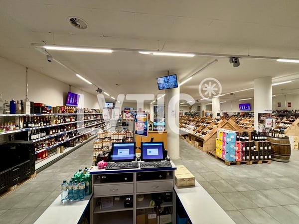 Local commercial et dépôt de 640 m2 à louer à Chavannes-près-Renens 1