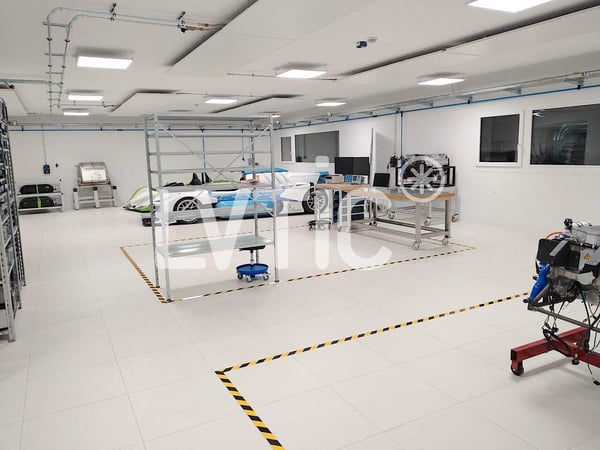 Bâtiment industriel, ateliers, bureaux de 2520 m2 à vendre à Collombey 11