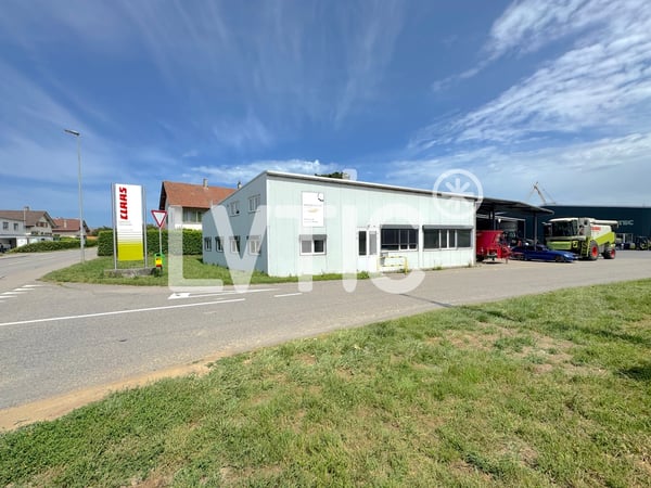 Petit bâtiment indépendant, atelier de 286 m2 à louer à Domdidier 9