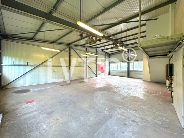 Petit bâtiment indépendant, atelier de 286 m2 à louer à Domdidier 4