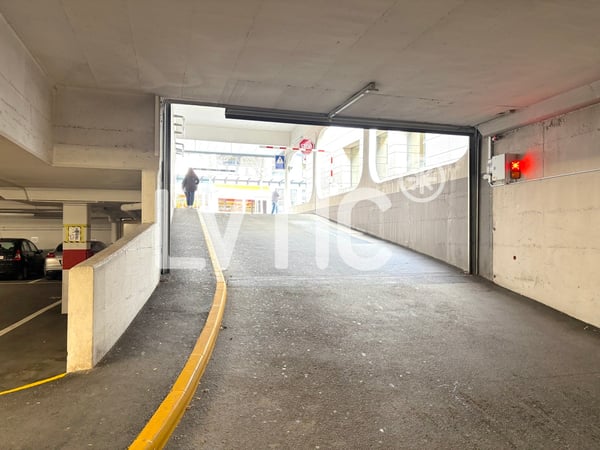 Locaux, cabinets, bureaux de 260 m2 à louer à Martigny 7