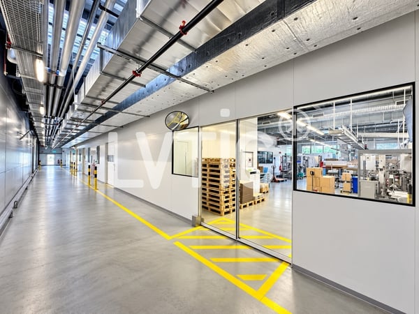 Halle industrielle de 2050 m2 à louer à Châtel-St-Denis 3