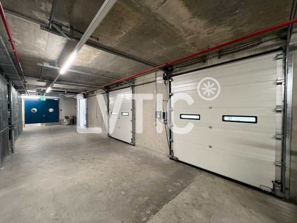 Dépôt, atelier, laboratoire de 800 m2 à louer à Bussigny 7