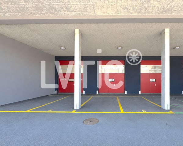 Ateliers, dépôts de 400 m2 à vendre à Collombey 7