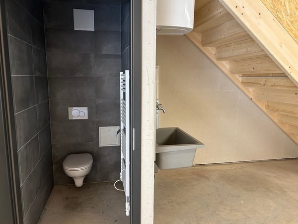 Local/dépôt n° 6 - Ch. de Plans-Praz 32 6