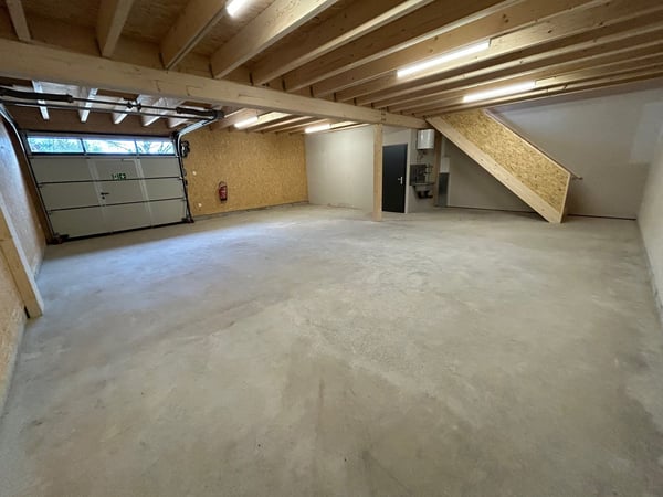 Local/dépôt n° 6 - Ch. de Plans-Praz 32 5