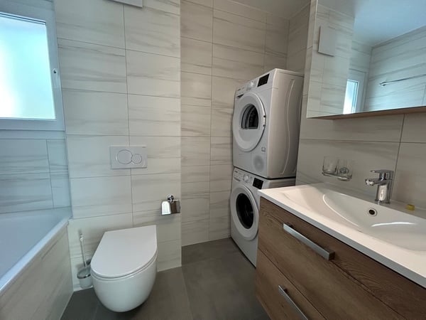 Appartement neuf de 7.5 pces au 1er étage 8