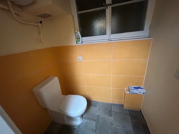 Local commercial à Grandson 6