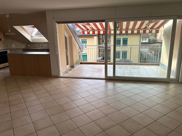 Magnifique duplex 1.5 pièces avec balcon à Gland (en cours de rénovation) 5