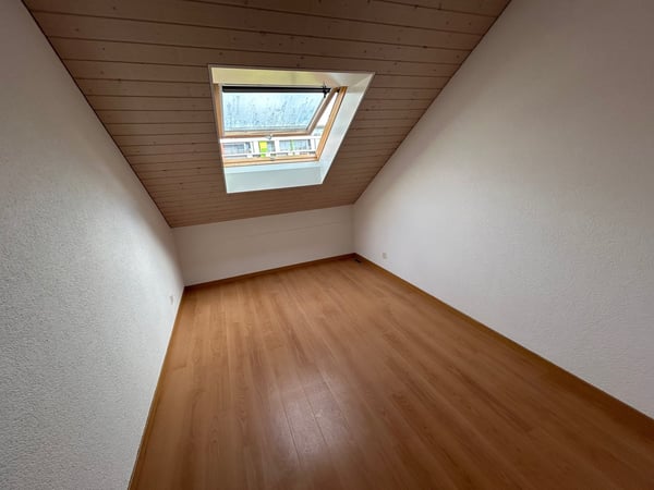 Magnifique duplex 1.5 pièces avec balcon à Gland (en cours de rénovation) 16