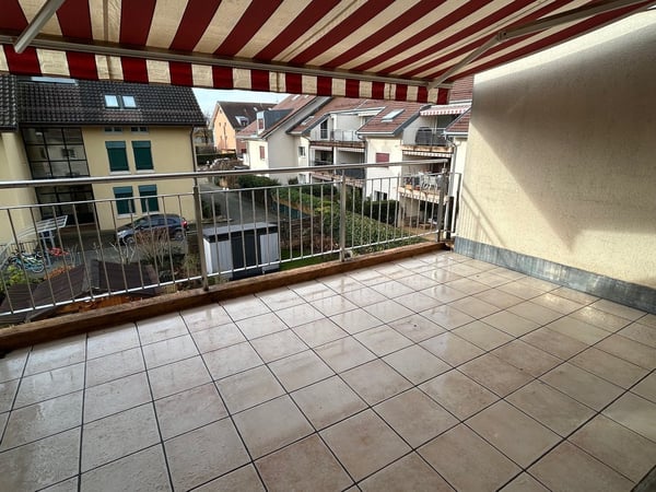 Magnifique duplex 1.5 pièces avec balcon à Gland (en cours de rénovation) 3