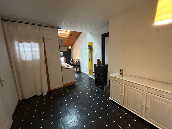 Charmant appartement 1 pièces à Juriens 2