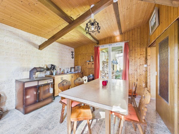 Objet très rare - Chalet de montagne avec confort sur la chaîne du Jura. 4