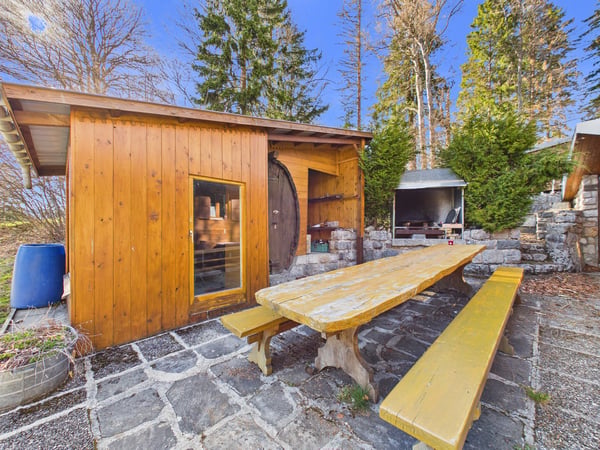 Objet très rare - Chalet de montagne avec confort sur la chaîne du Jura. 3