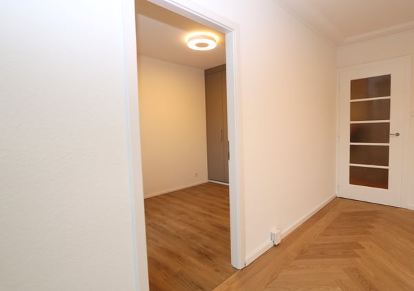 Appartement de 2,5 pièces avec balcon à Champel-Florissant 3