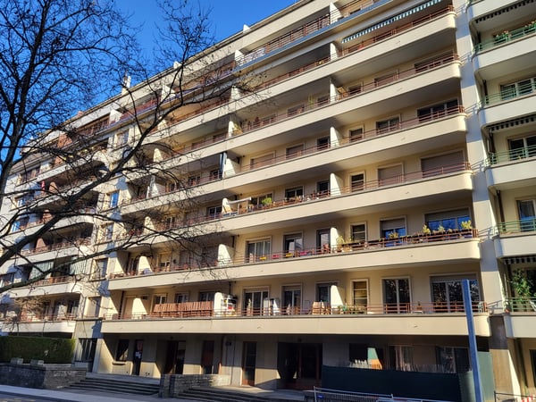 Appartement de 2,5 pièces avec balcon à Champel-Florissant 10