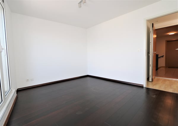 Appartement duplex en attique de 4,5 pièces avec balcon et terrasse en toiture aux Acacias 8